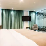 Central Apart Hotel 4* Bucarest
