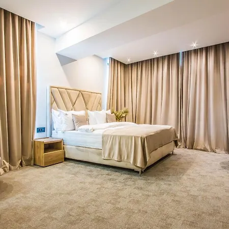 Апарт-готель Central Apart Hotel