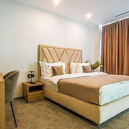 Central Apart Hotel 4*
