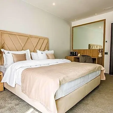 Central Apart Hotel