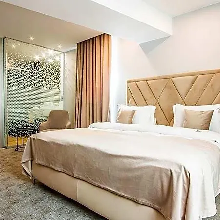 Central Apart Hotel Apartahotel 4*