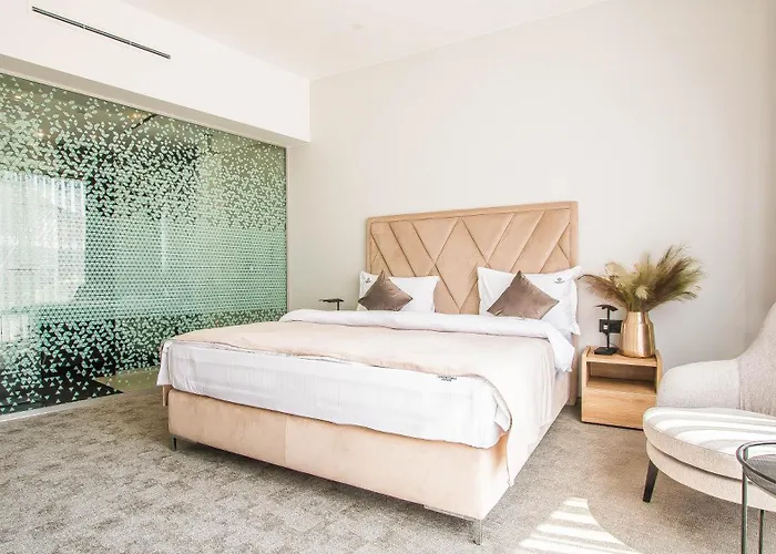 Central Apart Hotel 4* Bukarest