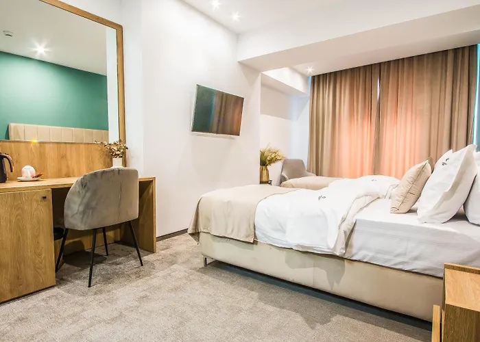 Central Apart Hotel Апарт-готель