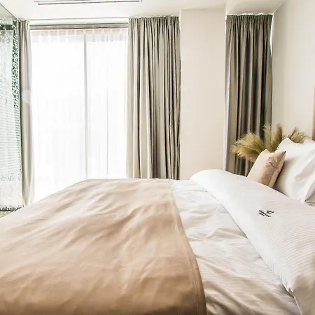 Central Apart Hotel 4* Bucureşti