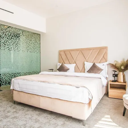 Central Apart Hotel 4* Boekarest